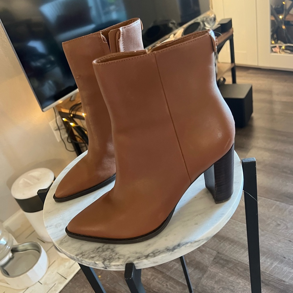Calvin Klein Brown Heeled Boots Sleek Leather Design